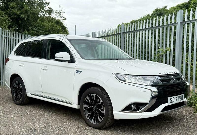 Mitsubishi Outlander 2.0H 12Kwh 4H Cvt White
