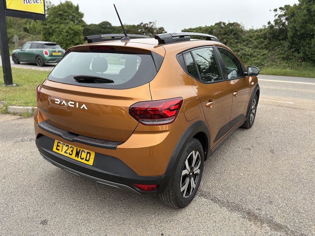 Dacia Sandero Stepway Tce Journey ET23WCD Orange #4