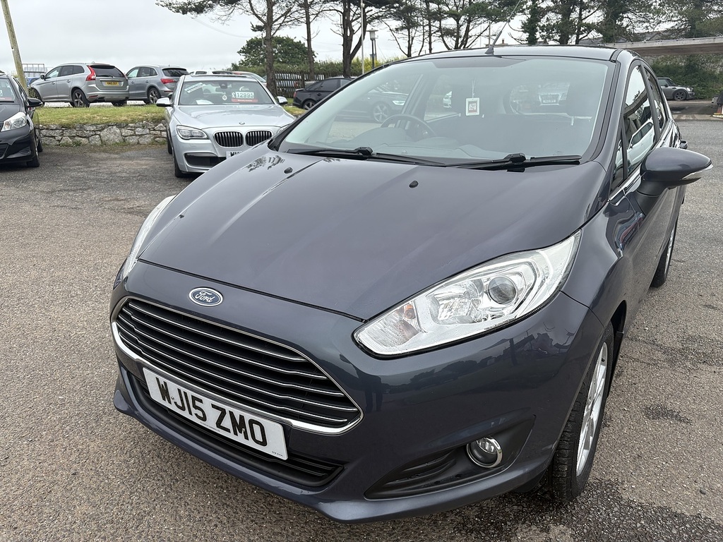 Ford Fiesta T Ecoboost Zetec WJ15ZMO Grey