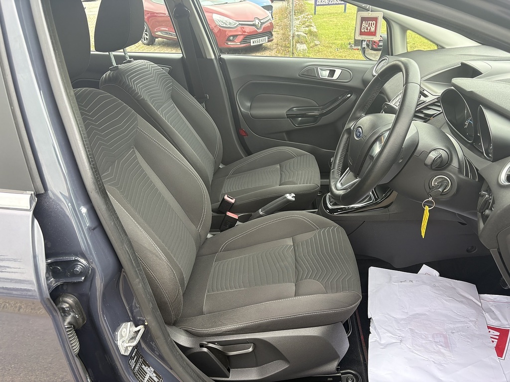 Ford Fiesta T Ecoboost Zetec WJ15ZMO Grey #5