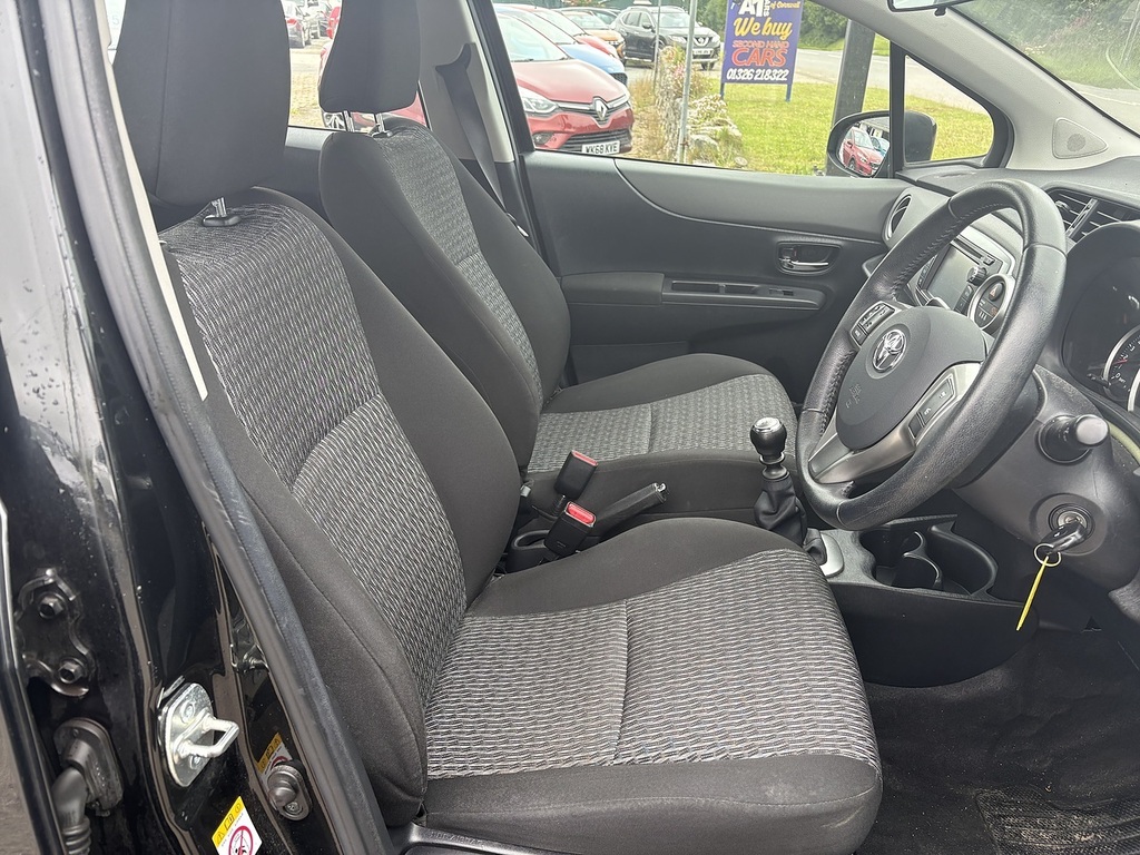 Toyota Yaris Grey #6