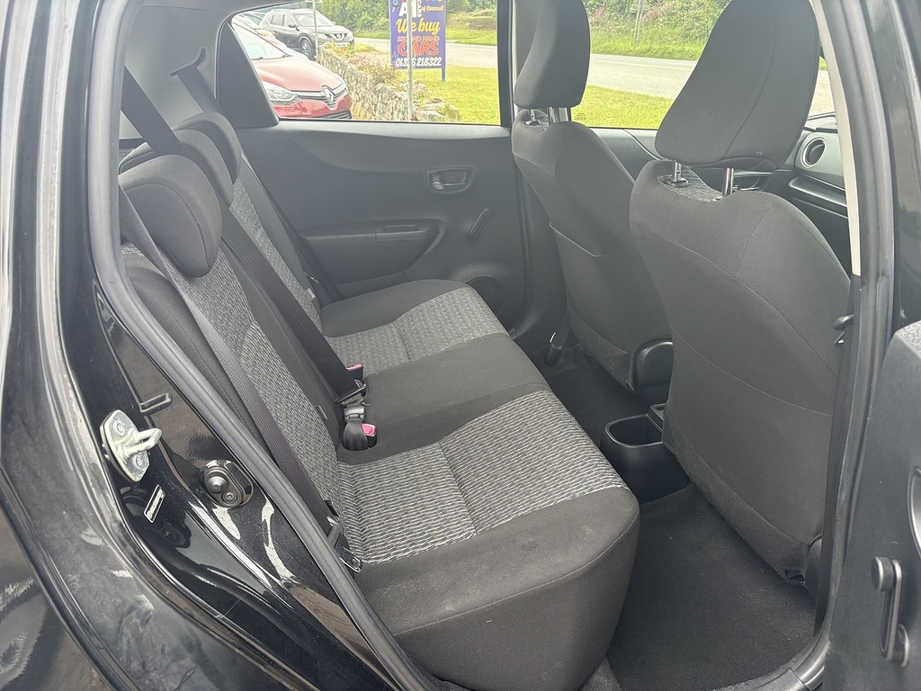 Toyota Yaris Grey #7