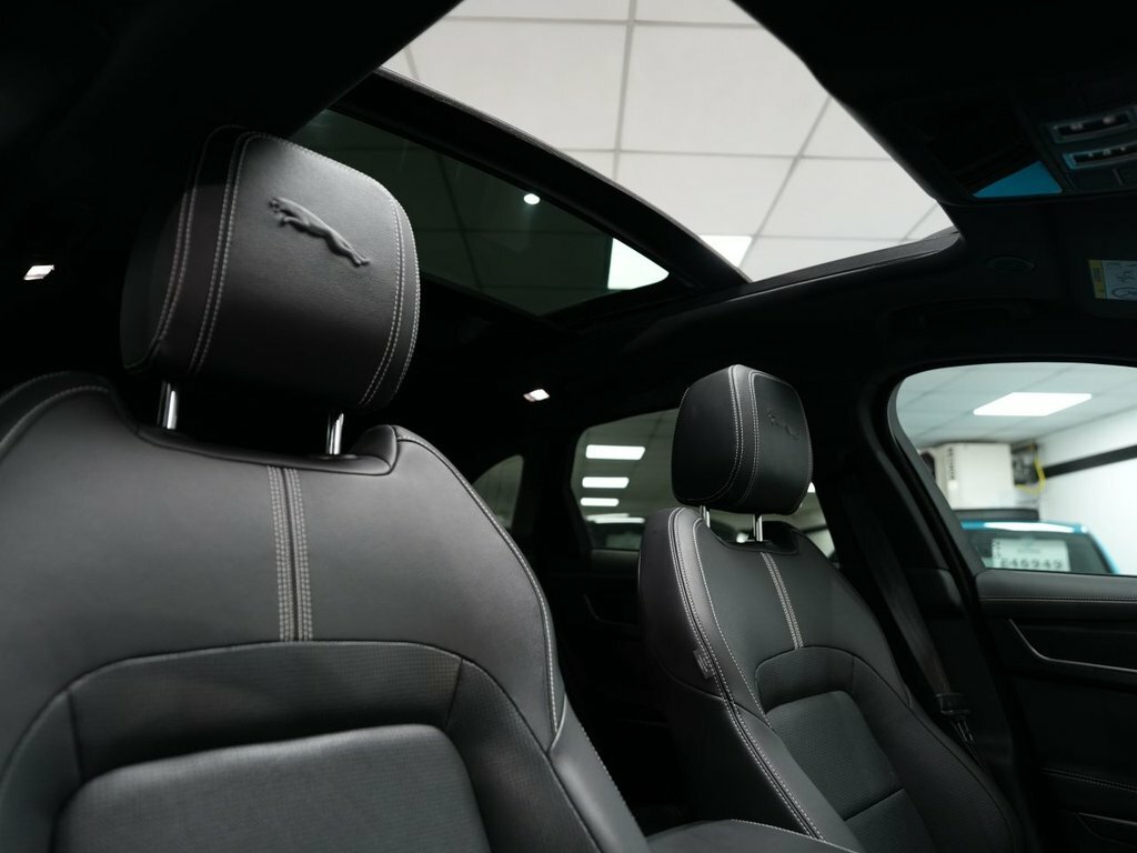 Jaguar F-Pace 2L R-dynamic Black ML22ZZS Grey #3