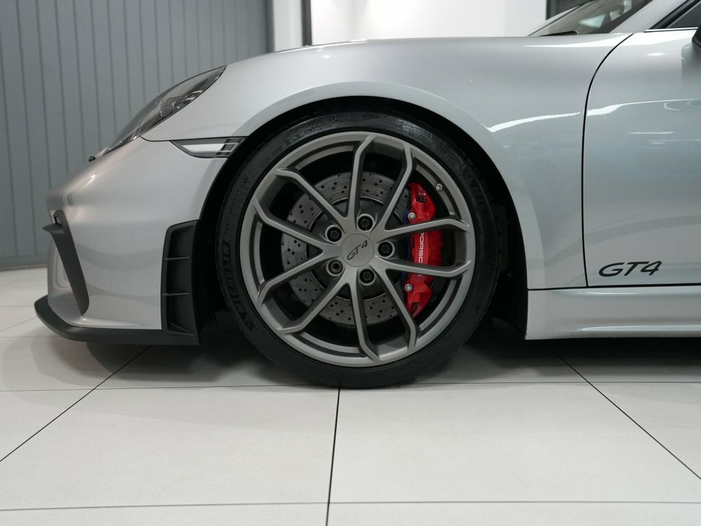 Porsche 718 Cayman 4L Gt4 Silver #5