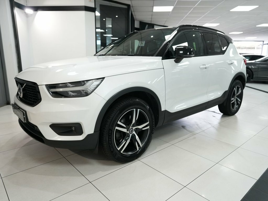 Volvo XC40 2L R-design RV70CLO White #3
