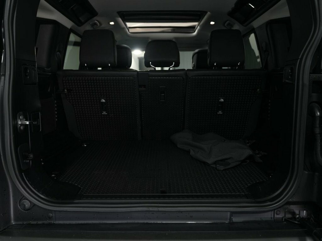 Land Rover Defender 3.0 D250 Hard Top Se #8