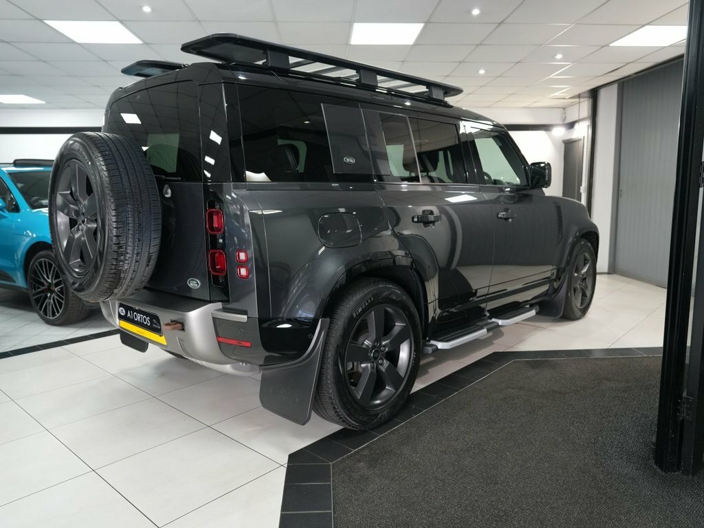 Land Rover Defender 3.0 D250 Hard Top Se #9
