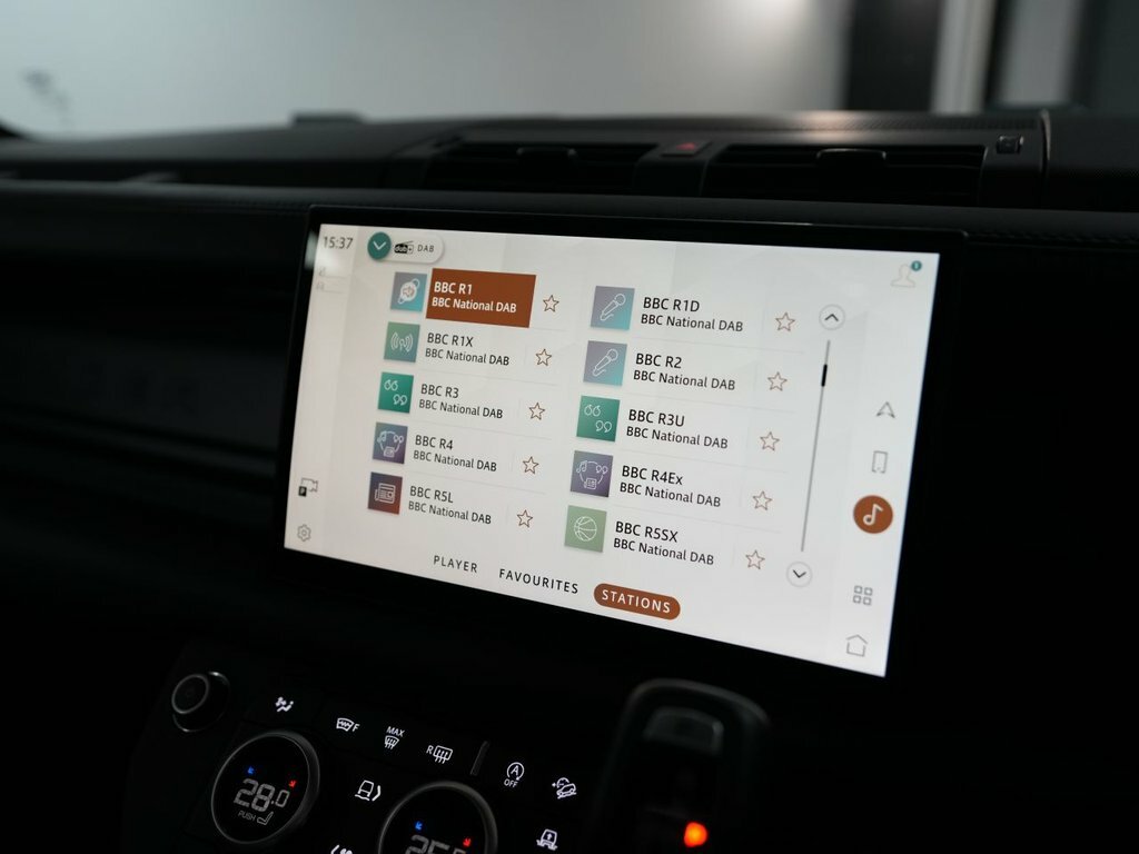 Land Rover Defender 3.0 D250 Hard Top Se #40