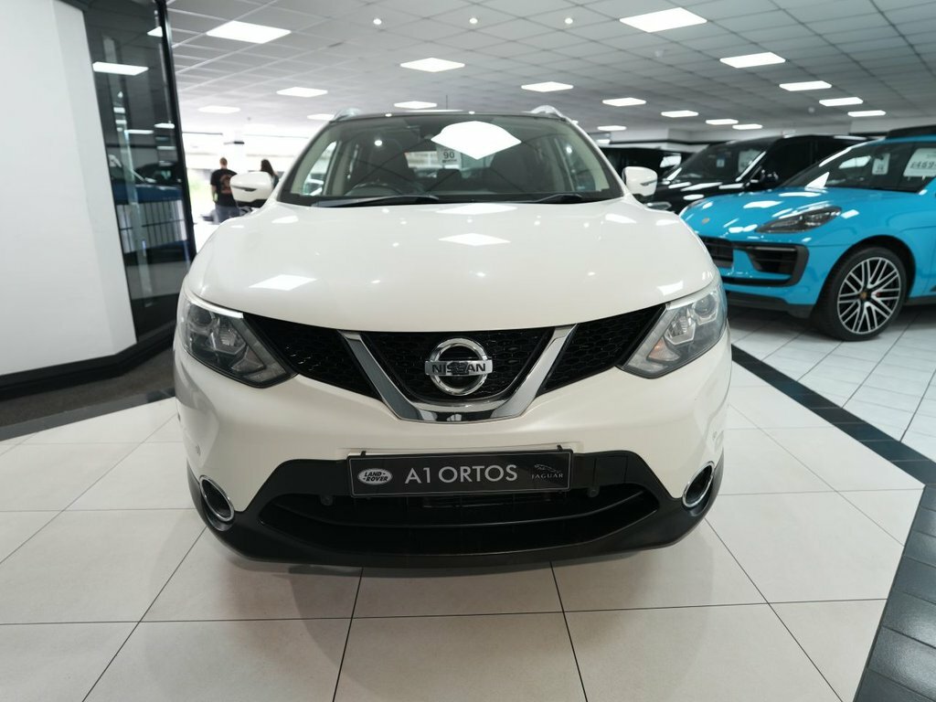 Nissan Qashqai 1.6L Tekna White #2