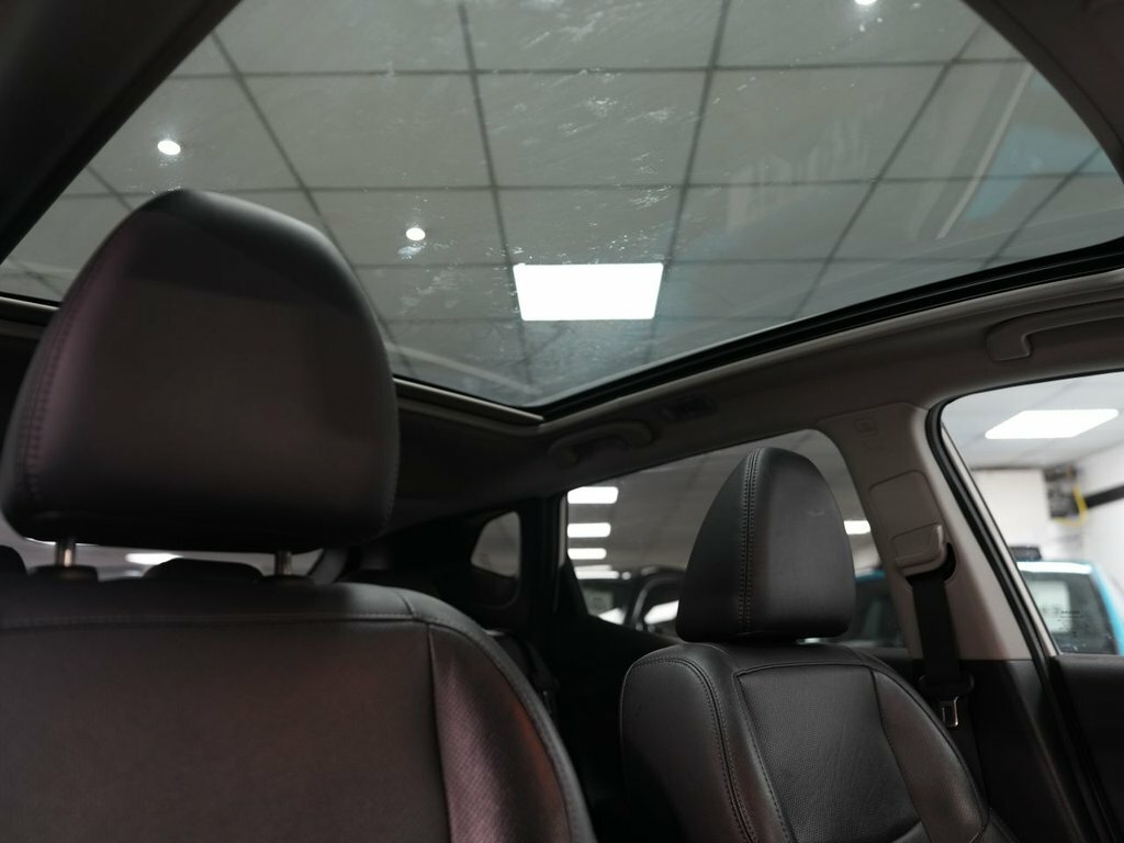 Nissan Qashqai 1.6L Tekna White #3