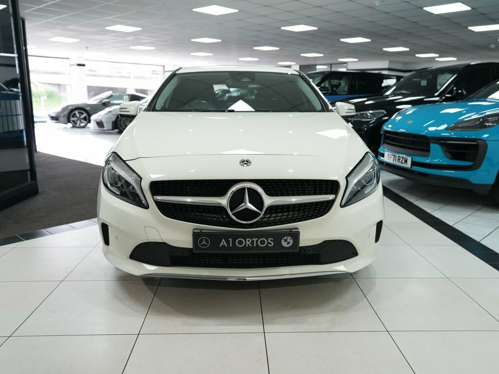 Mercedes-Benz A Class 1.6L Sport White #2