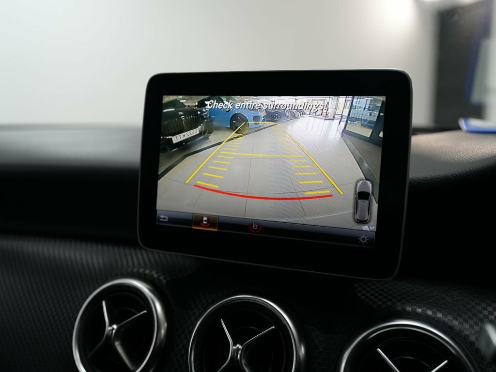 Mercedes-Benz A Class 1.6L Sport White #3