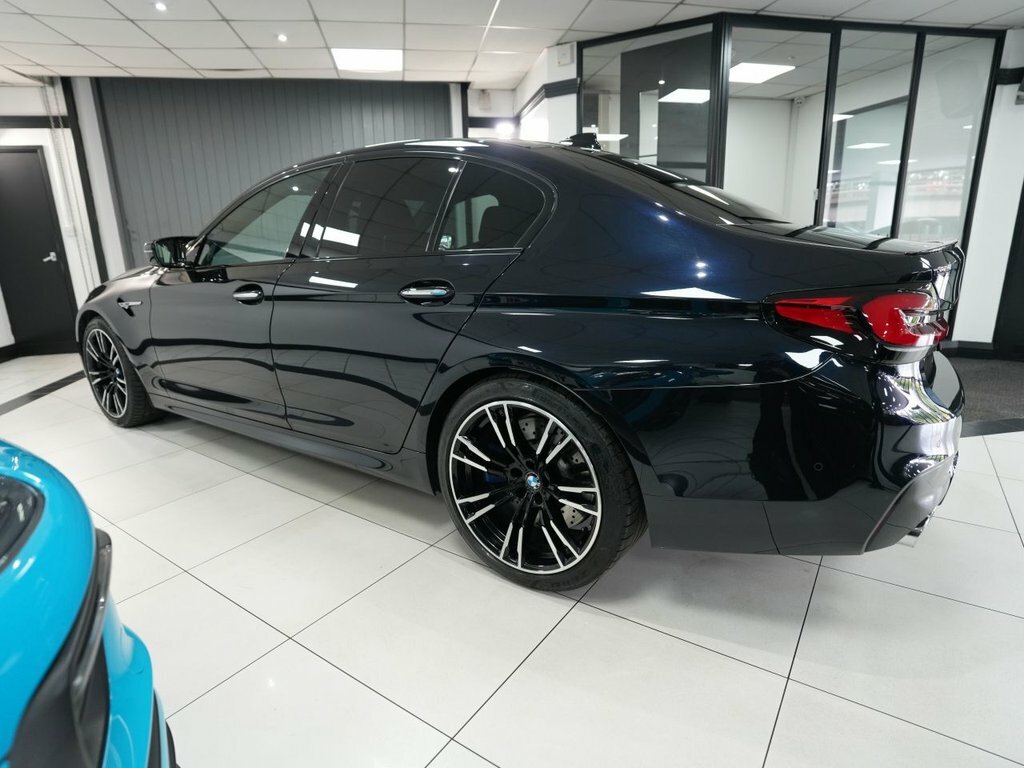 BMW M5 Saloon Black #5