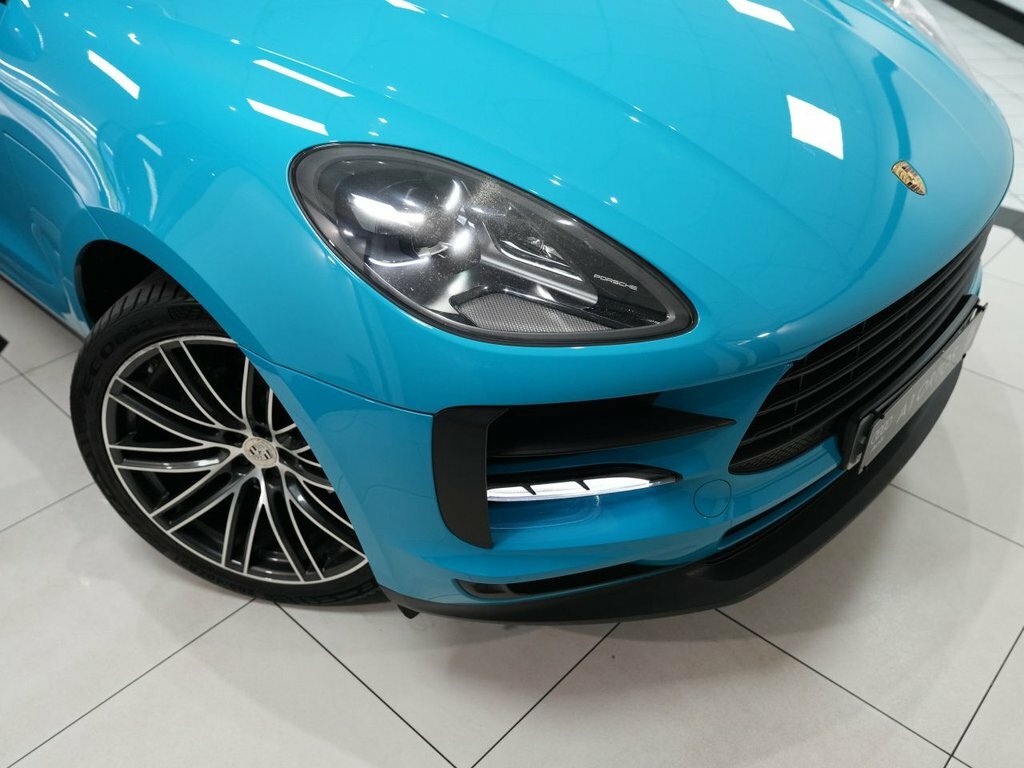 Porsche Macan Pdk 242 Bhp Black #42