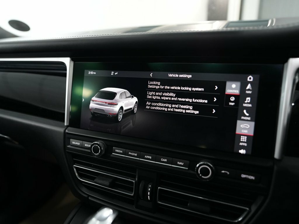 Porsche Macan Pdk 242 Bhp Black #39