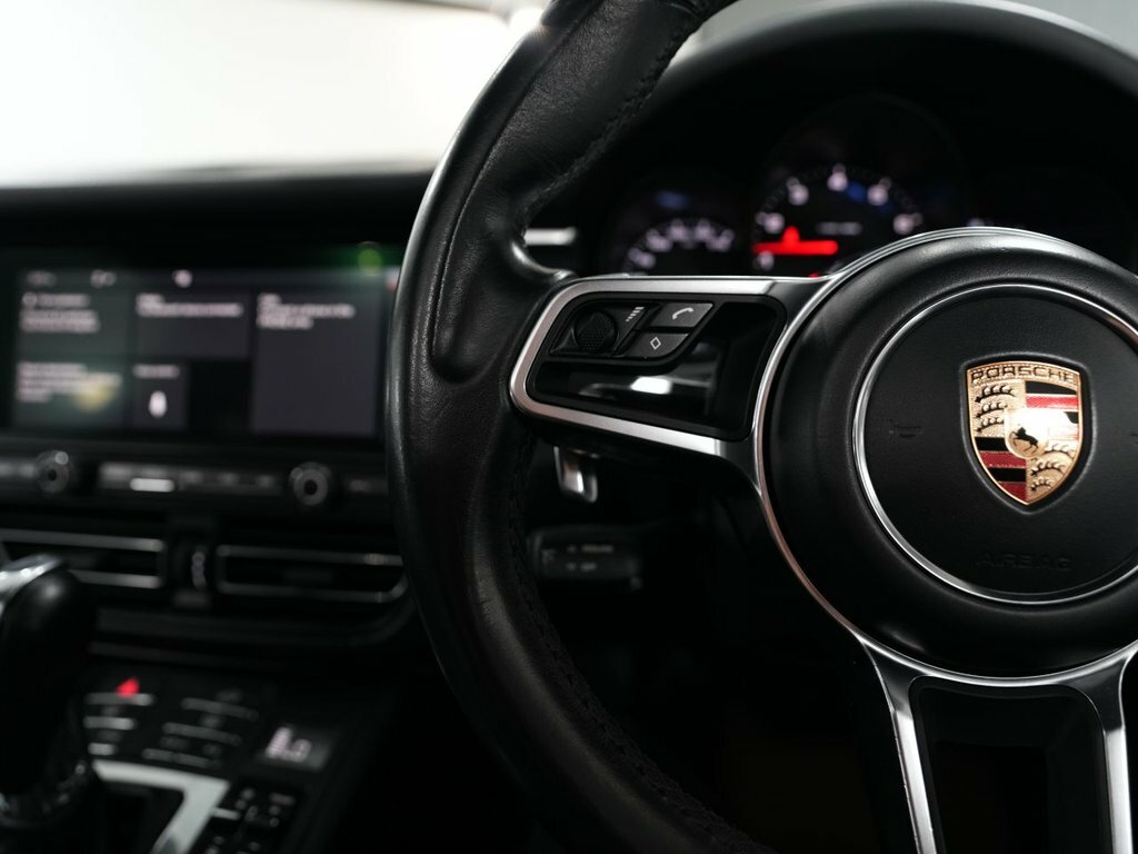 Porsche Macan Pdk 242 Bhp Black #25