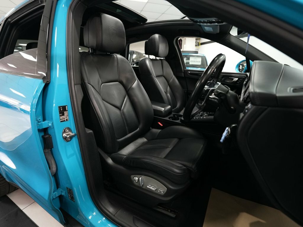 Porsche Macan Pdk 242 Bhp Black #13