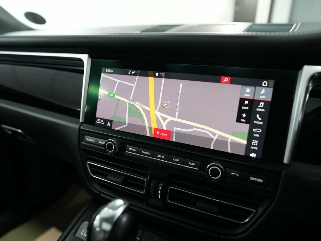 Porsche Macan Pdk 242 Bhp Black #35