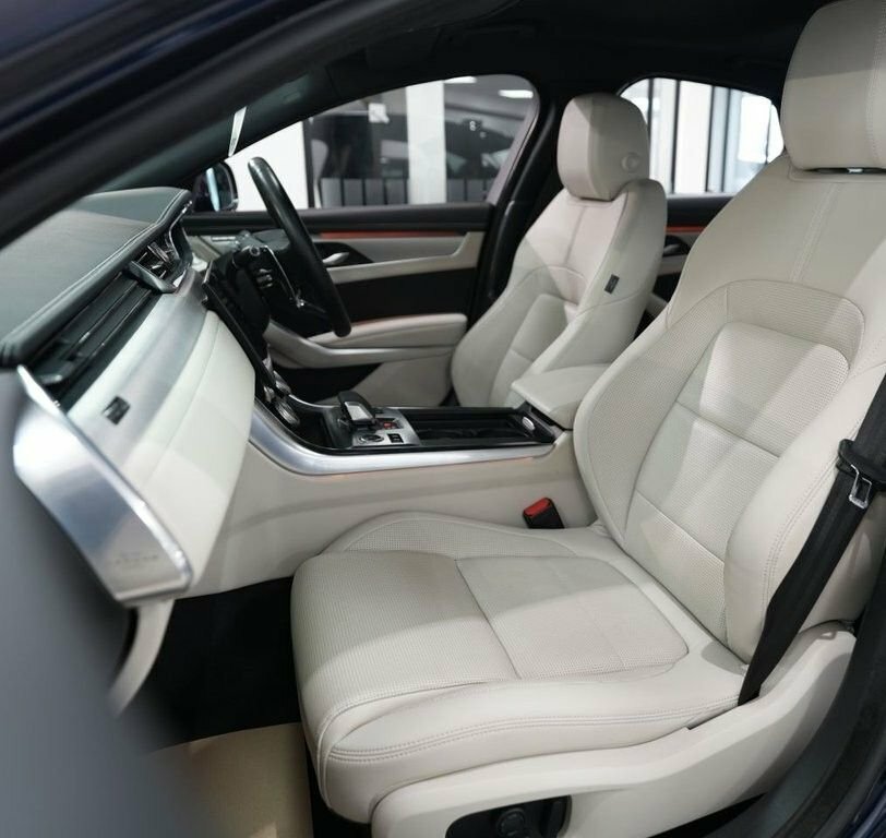 Jaguar XF D200 Mhev R-dynamic Hse Black Euro 6 Grey #10