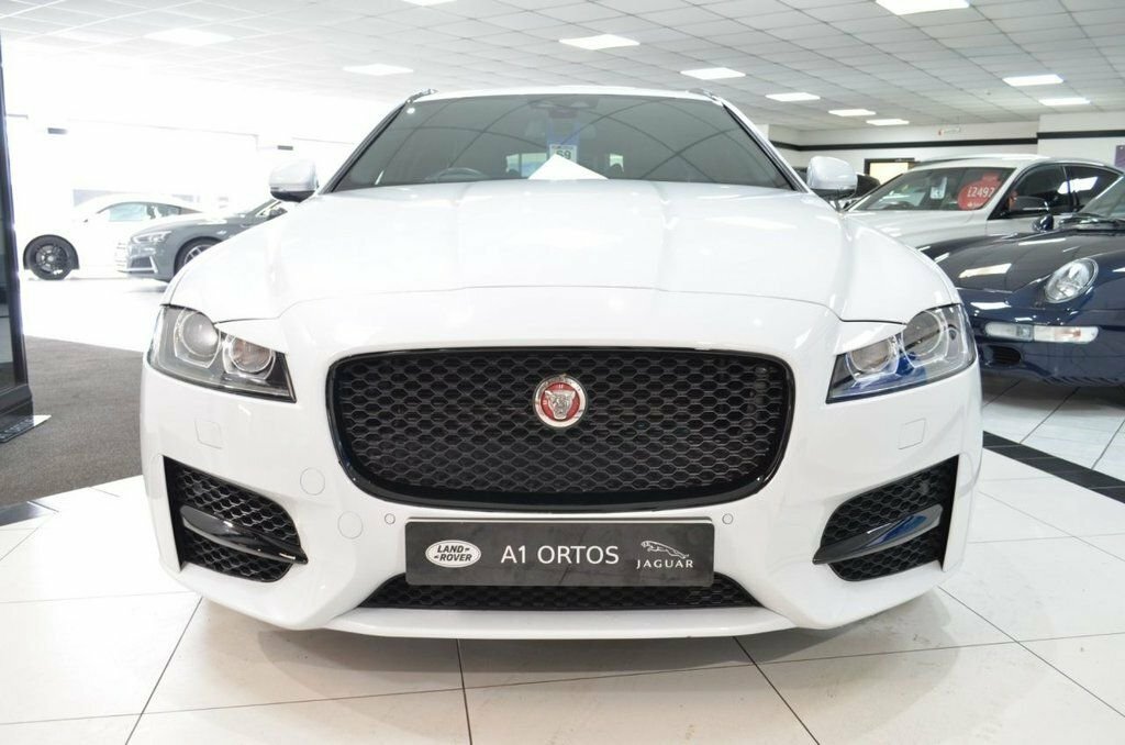 Jaguar XF 2L R-sport White #2