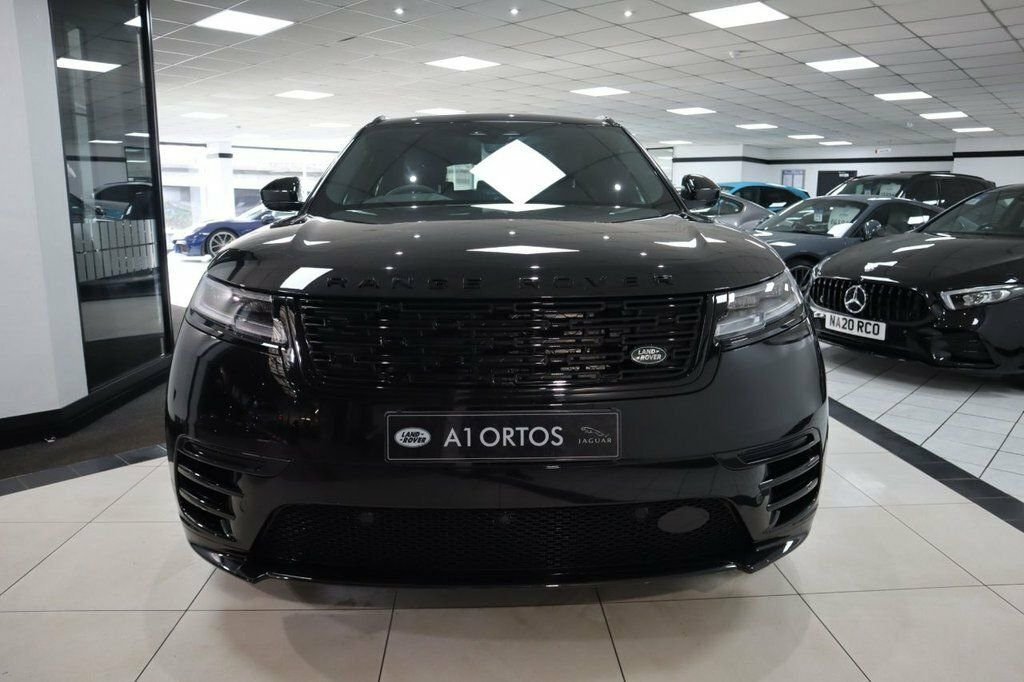 Land Rover Range Rover Velar 2L Dynamic Se Black #2