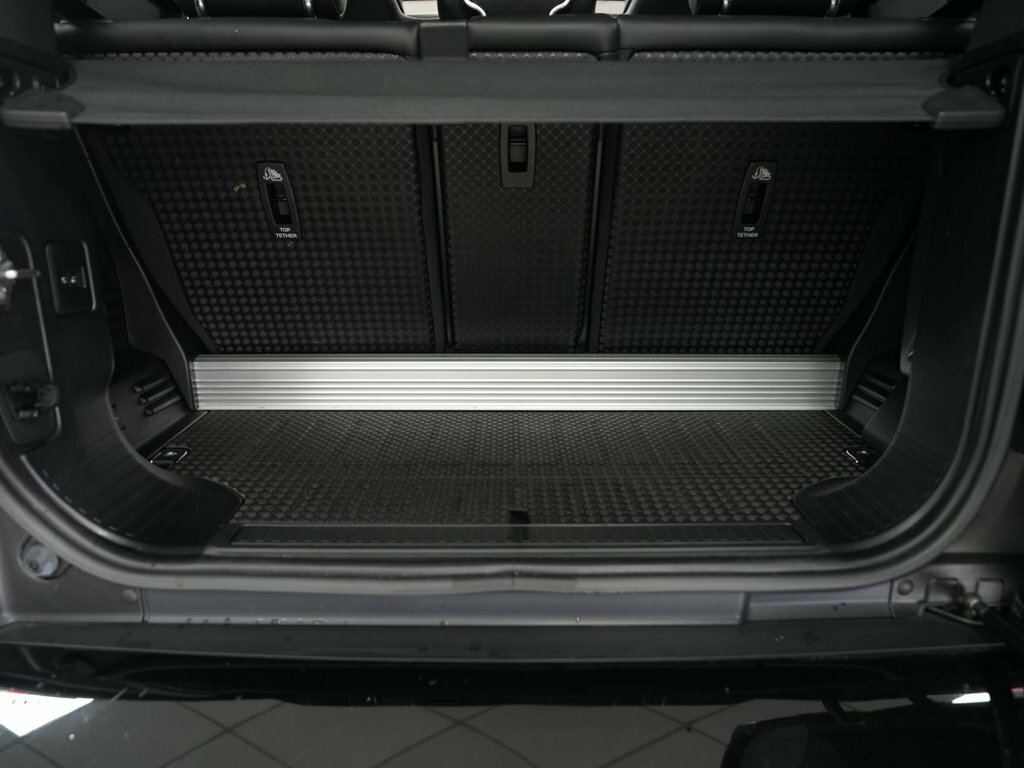 Land Rover Defender D250 Mhev Xs Edition Black #9