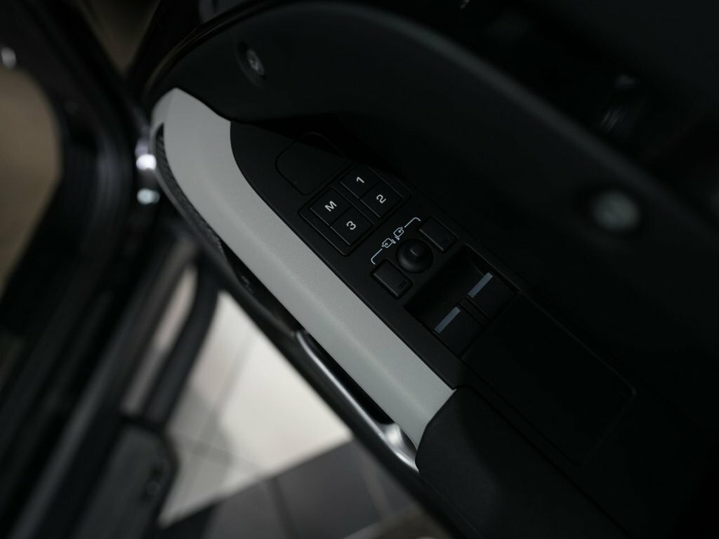 Land Rover Defender D250 Mhev Xs Edition Black #16