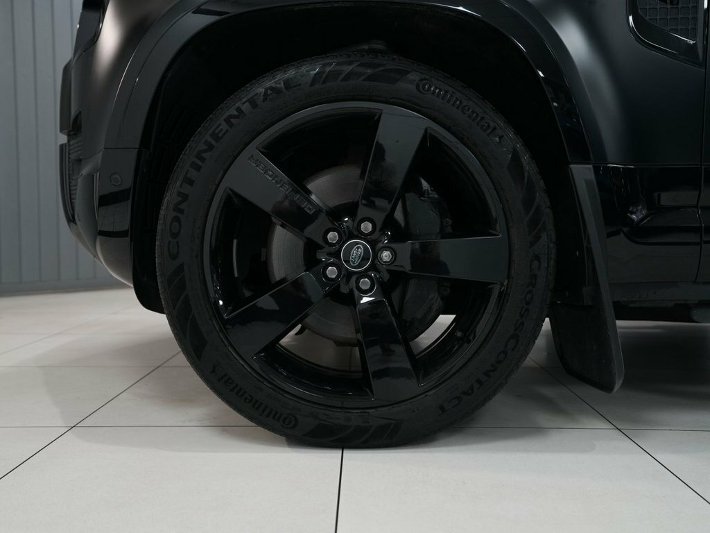 Land Rover Defender 3L X-dynamic Se Black #5
