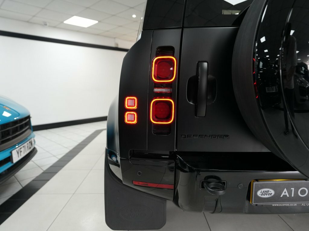 Land Rover Defender D250 Mhev Xs Edition Black #56