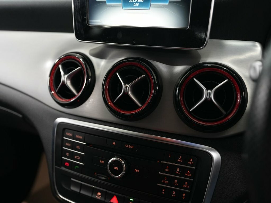 Mercedes-Benz CLA Class 220 Cdi Amg Sport Tip White #23