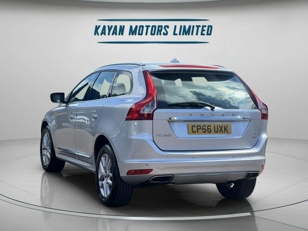 Volvo XC60 2.4 D5 Se Lux Nav Awd Euro 6 Ss CP66UXK Silver #3