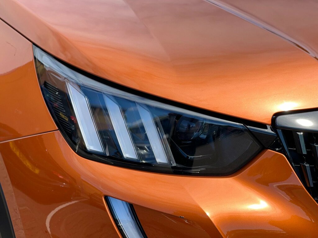 Peugeot 2008 Active Orange #26