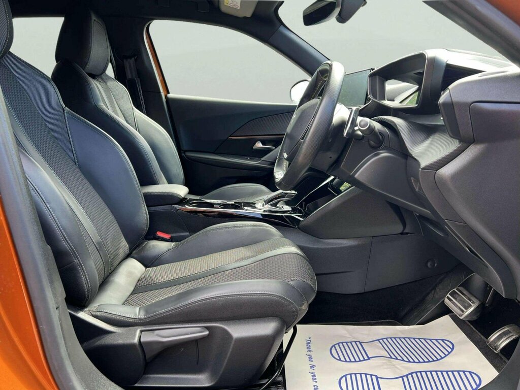 Peugeot 2008 Active Orange #25