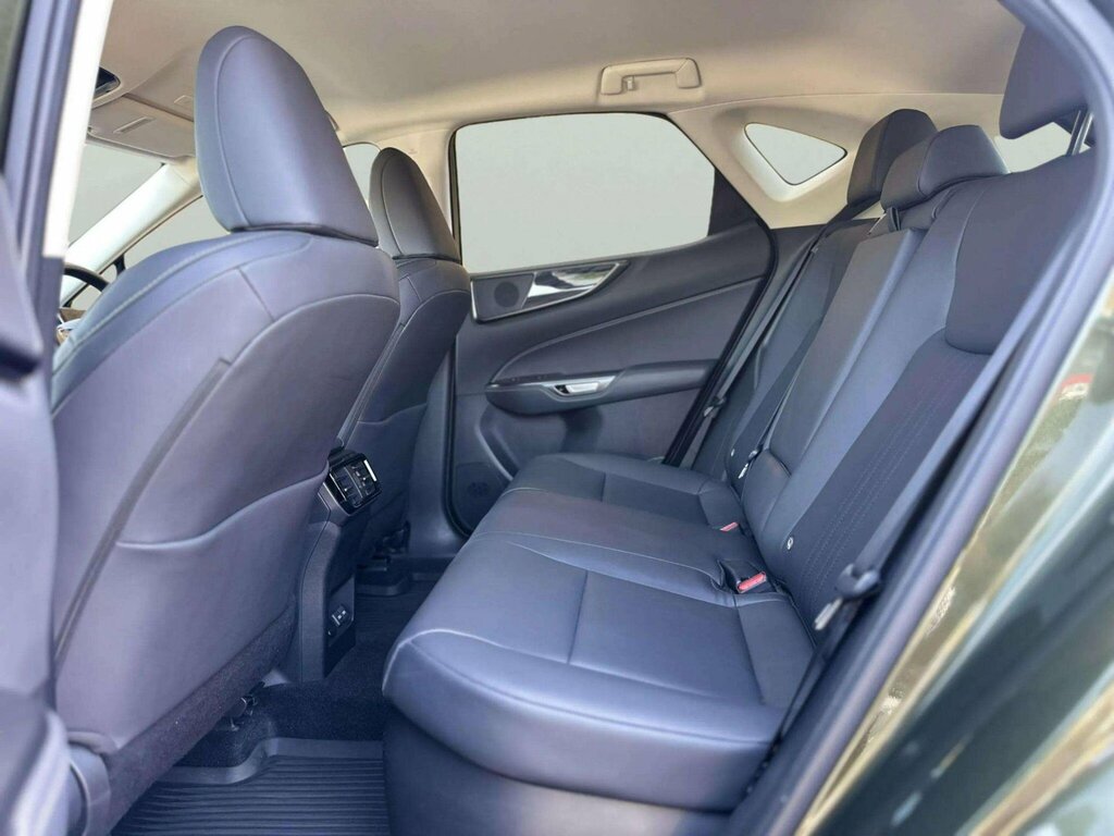 Lexus NX 450H 2.5 F-sport E-cvt Premium Plus Pack Silver #26