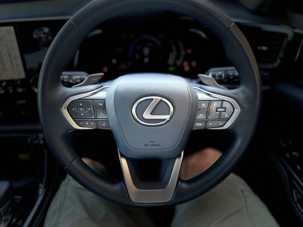 Lexus NX 450H 2.5 F-sport E-cvt Premium Plus Pack Silver #32