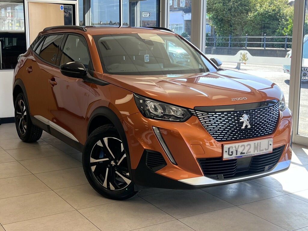 Peugeot 2008 Suv 1.2 Puretech Allure Premium 202222 Orange