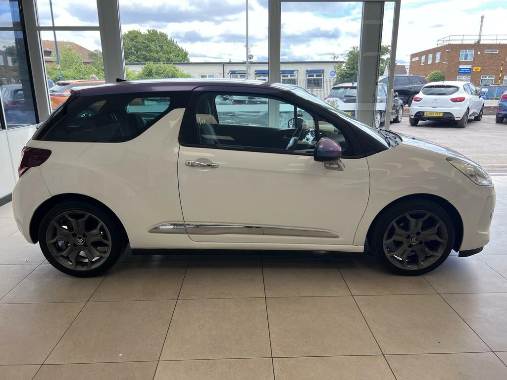 Citroen DS3 Hatchback 1.6 E-hdi Airdream Dstyle Plus 201414 GF14VKC White #4
