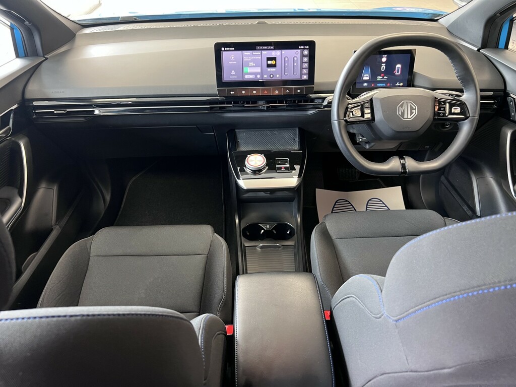 MG MG4 0 Vrt150kw Trophy Ev Long Range 64Kwh White #15