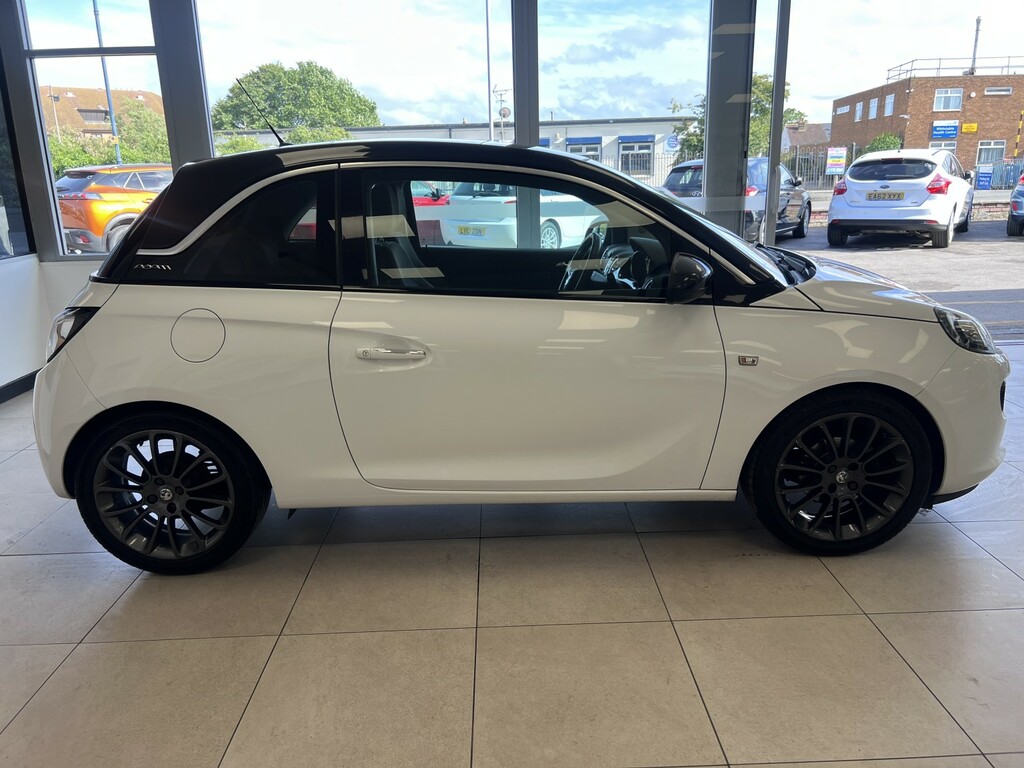 Vauxhall Adam 1.2 I Glam White #4