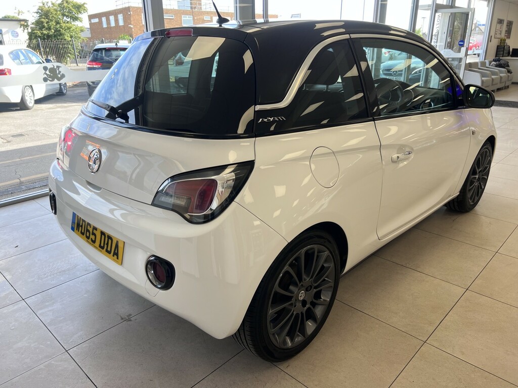 Vauxhall Adam 1.2 I Glam White #5