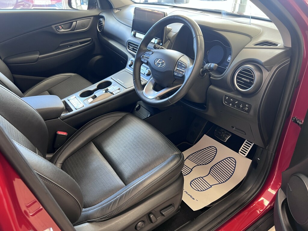 Hyundai Kona Black #10