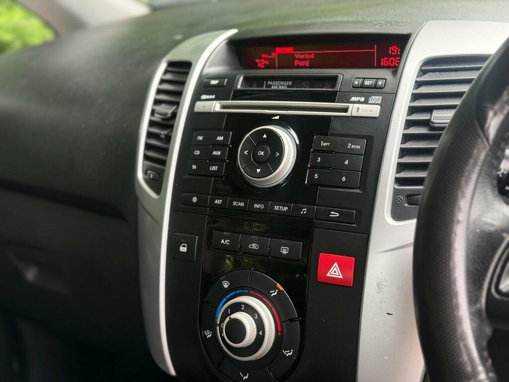 Kia Venga 3 Black #7