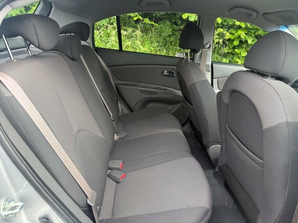 Kia RIO Black #15