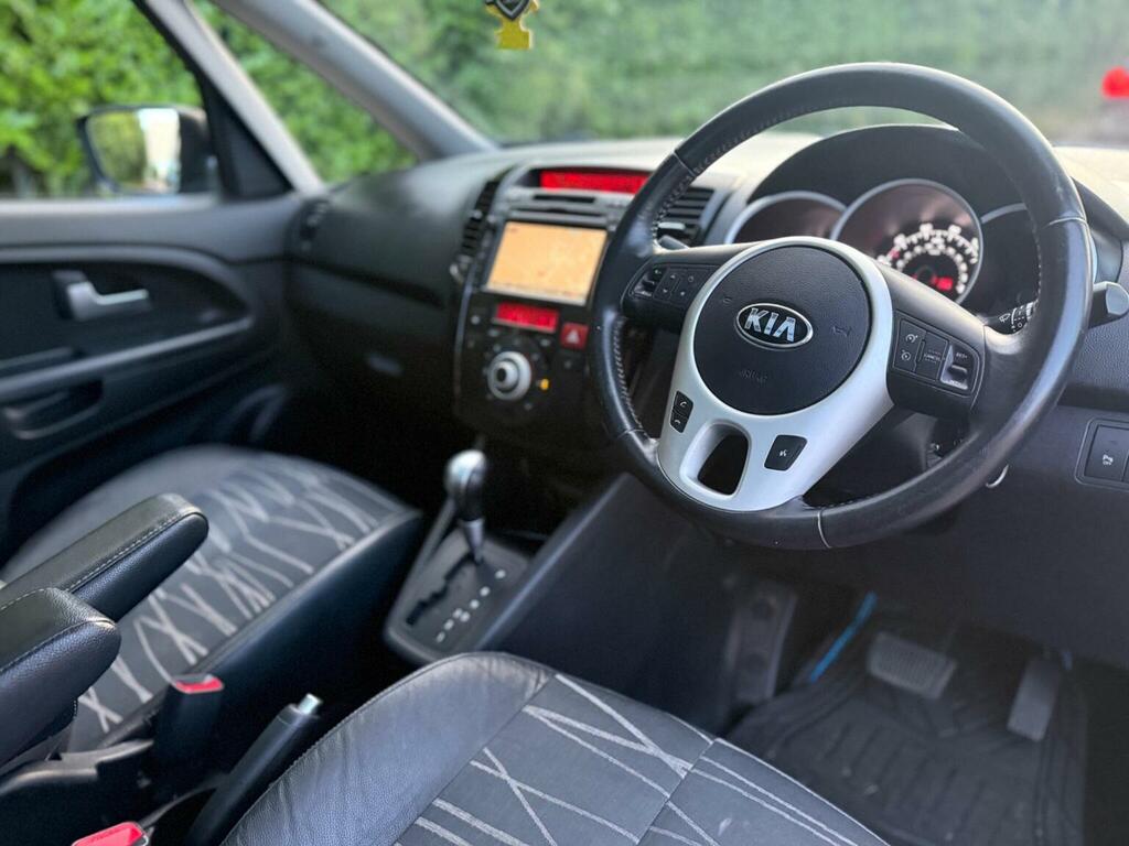 Kia Venga 1.4 Ecodynamics 2 Euro 5 Ss Black #9