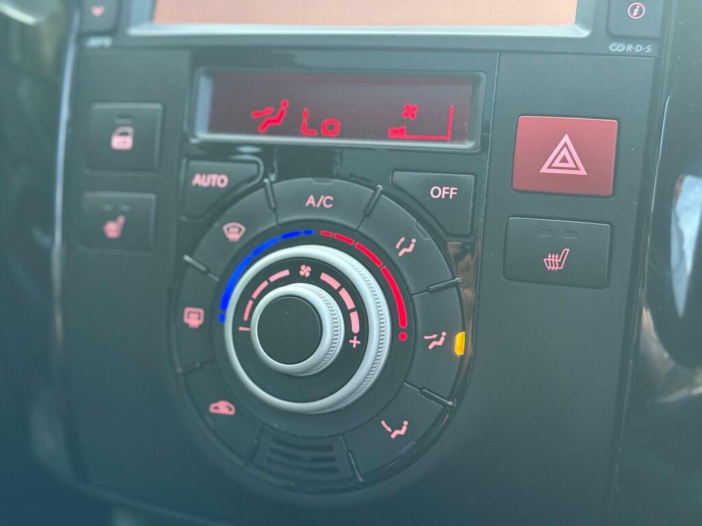 Kia Venga 1.4 Ecodynamics 2 Euro 5 Ss Black #40