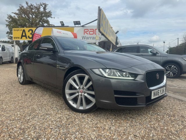Jaguar XE Portfolio Euro 6 Grey