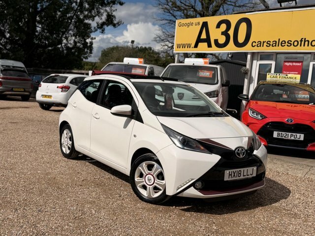 Toyota Aygo Vvt-i X-claim Funroof Euro White #5