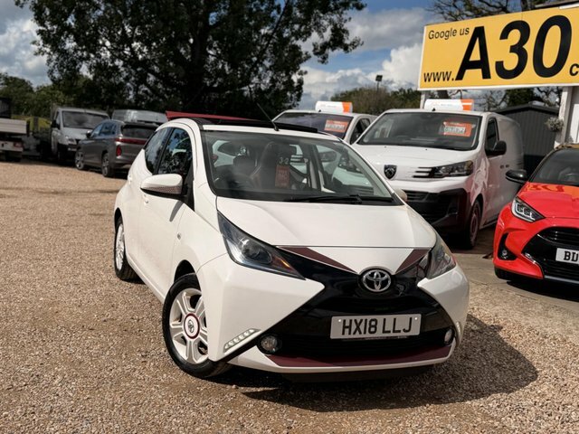Toyota Aygo Vvt-i X-claim Funroof Euro White #3