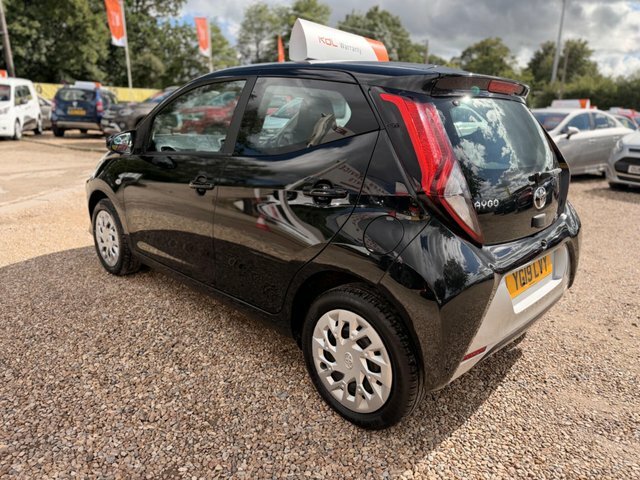 Toyota Aygo Vvt-i X-play Euro 6 Black #6