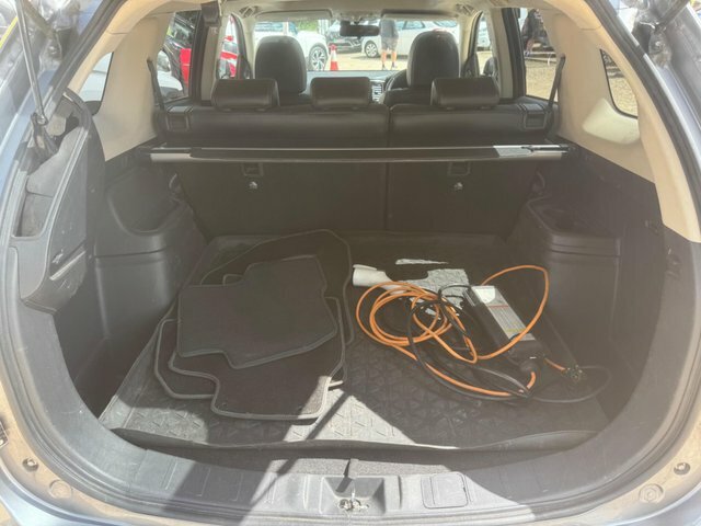 Mitsubishi Outlander Gx4 2.0 Phev Grey #34